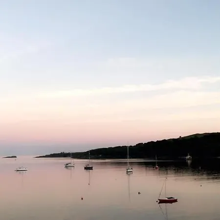 Bay View Nocleg ze śniadaniem 4*