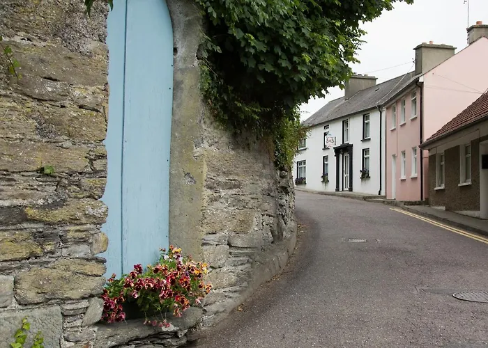 לינה וארוחת בוקר Bay View 4*