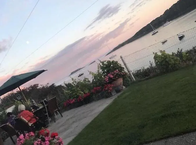 לינה וארוחת בוקר Bay View